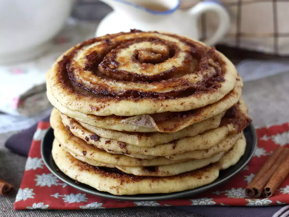 Clătite tip rulouri de scorțișoară, pentru iubitorii de scorțișoară - poza 2