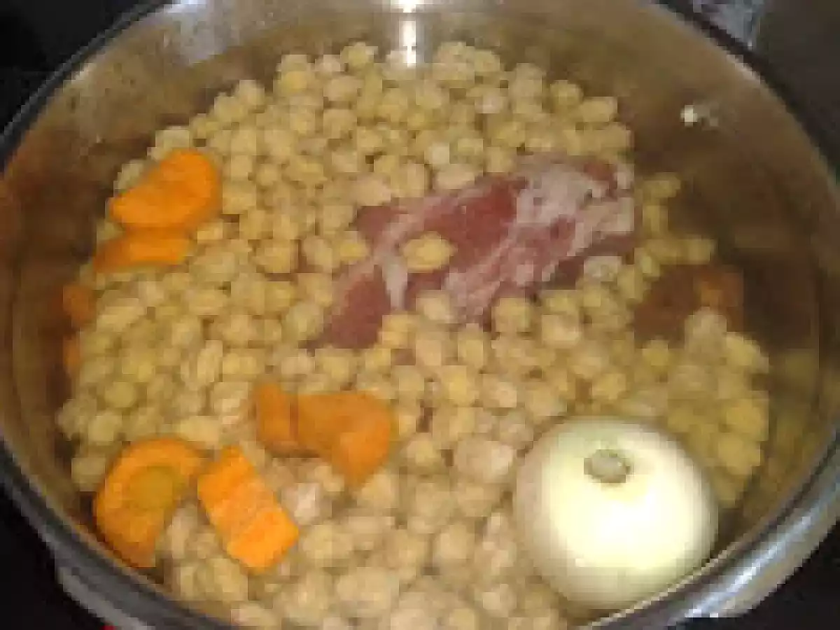 Cocido liebañego (mancare cu naut) - poza 5