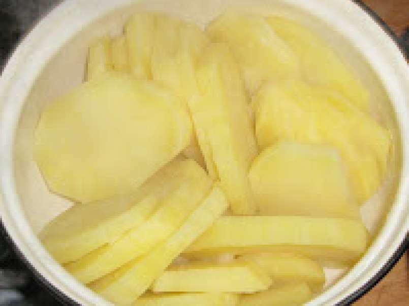 Cod file la cuptor intre doua straturi de cartofi - poza 6