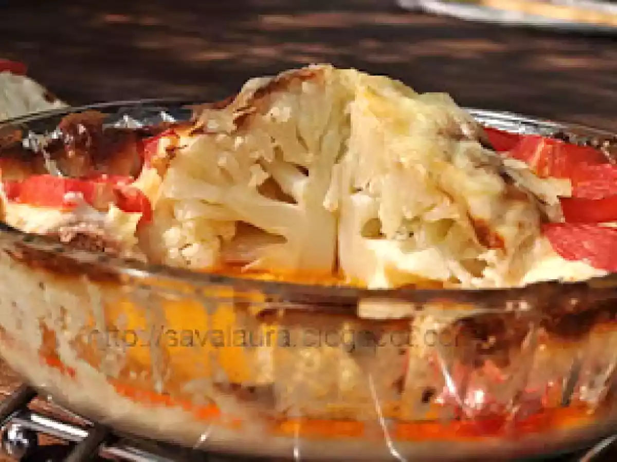 Conopida in cerc de carne - poza 2