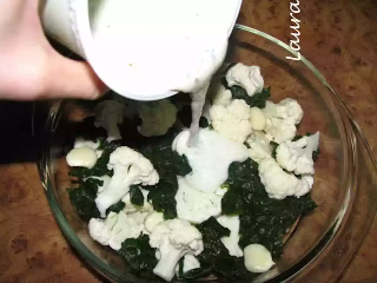 Conopida la cuptor cu spanac si iaurt aromat - poza 4