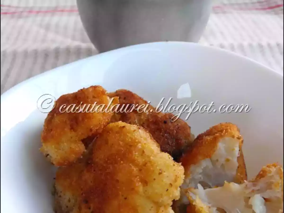 Conopida pane cu sos de usturoi