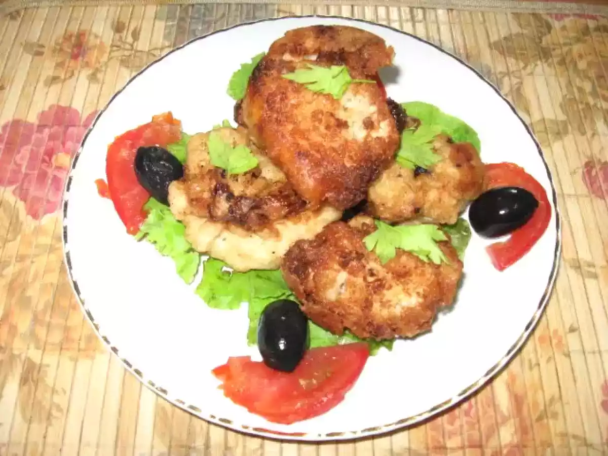 CONOPIDA PANE IN ALUAT DE POST