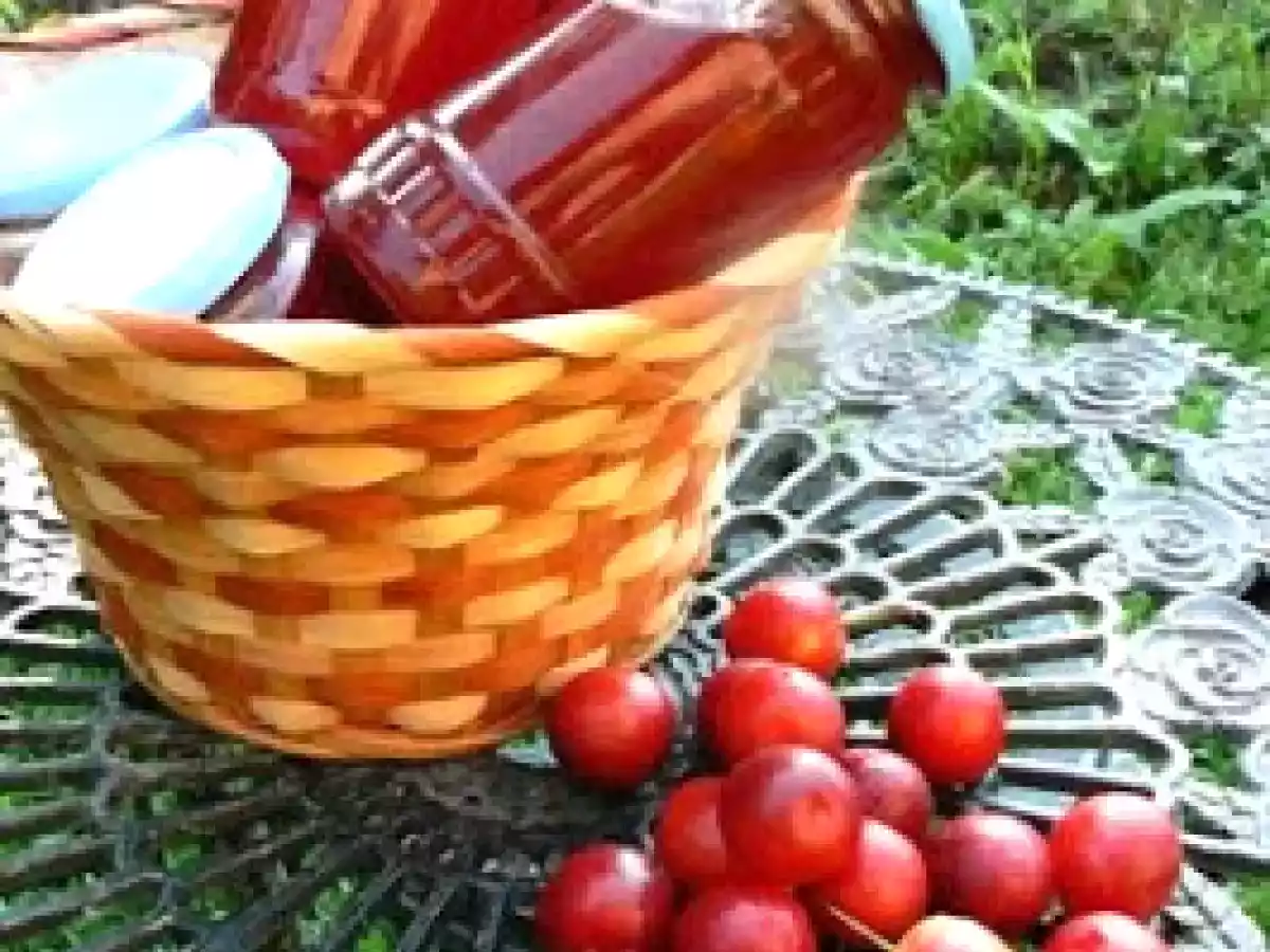 Corcoduse rosii, 3 in 1