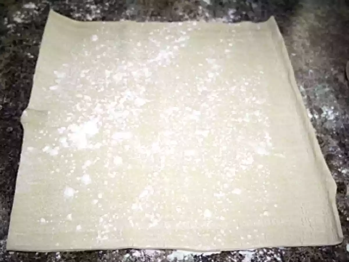 Cornetti cu crema de vanilie - poza 6