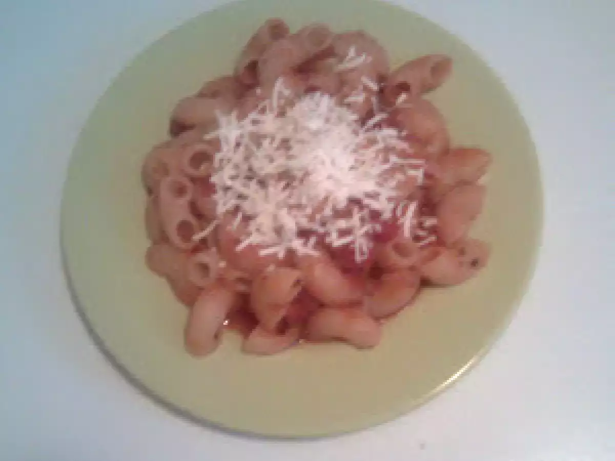 Cornetti rigati all' arabiata