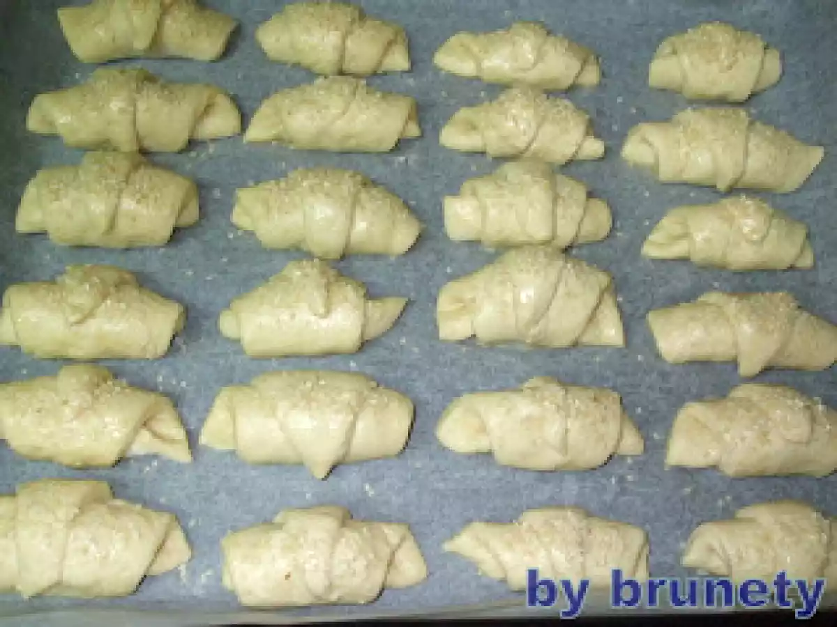 Cornulete cu cascaval - poza 14