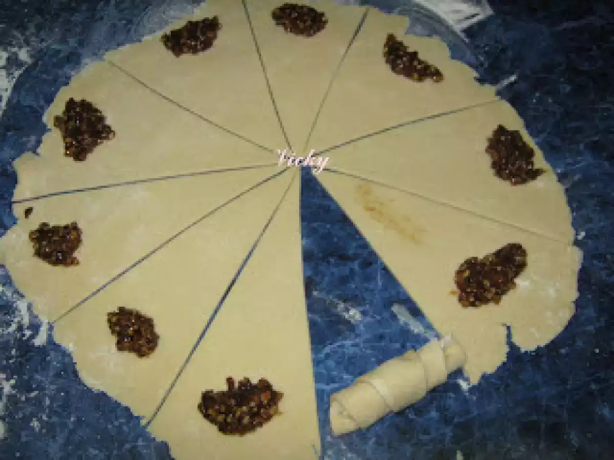 Cornulete cu gem si nuca - poza 11