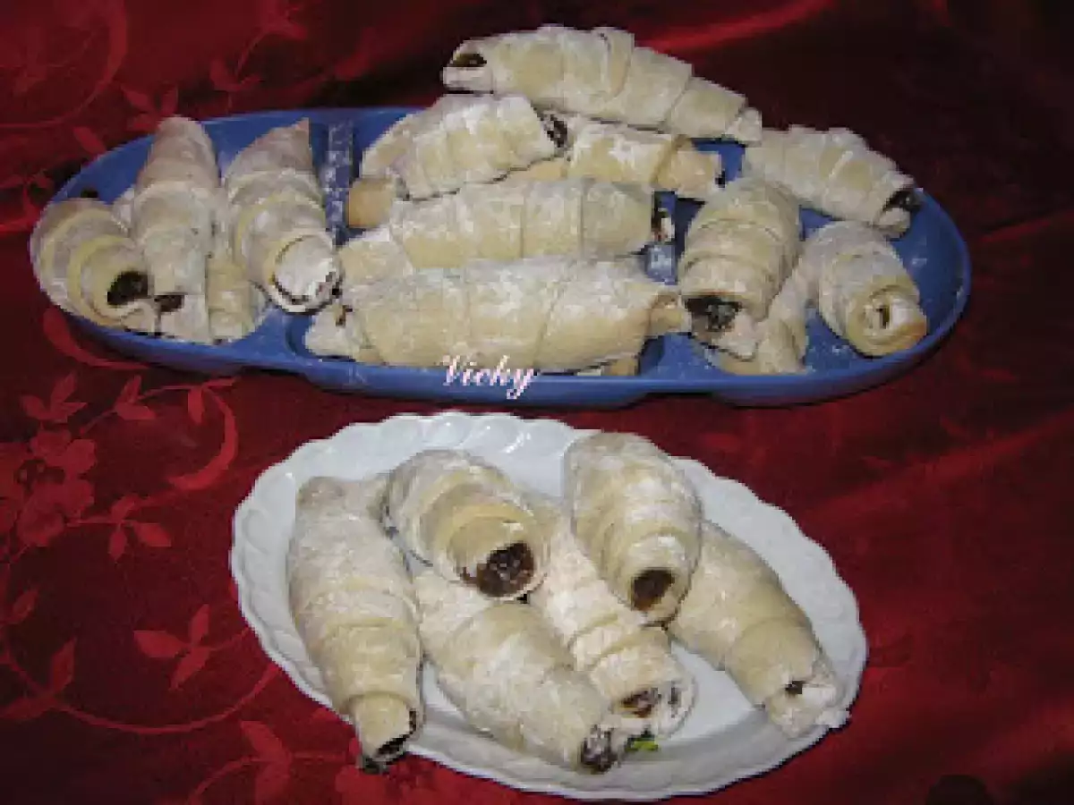 Cornulete cu gem si nuca - poza 17