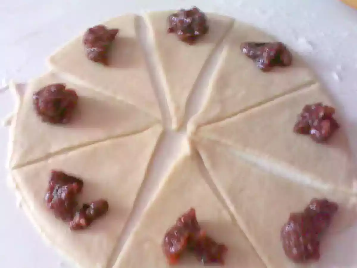 Cornulete cu mere (gem) din aluat cu bors - poza 4