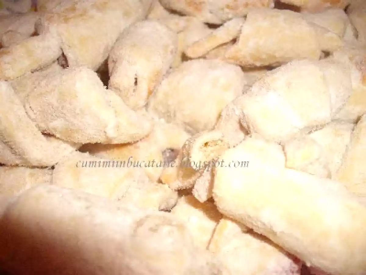 CORNULETE CU RAHAT-CARMEN - poza 7