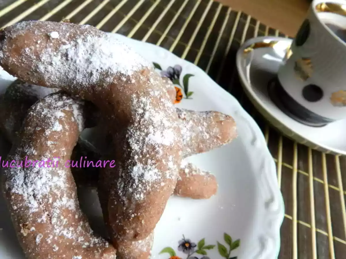 Cornulețe cu scorțișoară