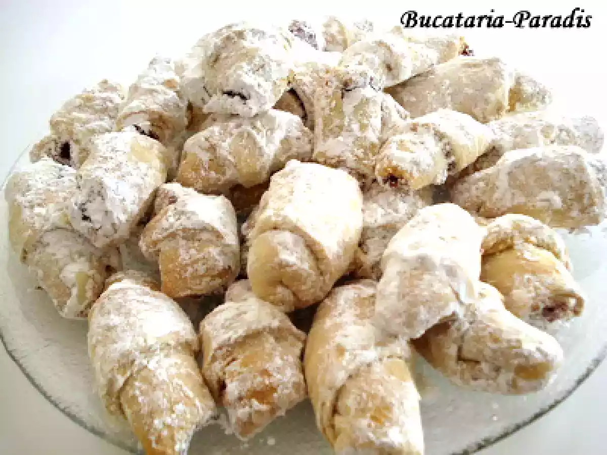 CORNULETE FRAGEDE CU IAURT