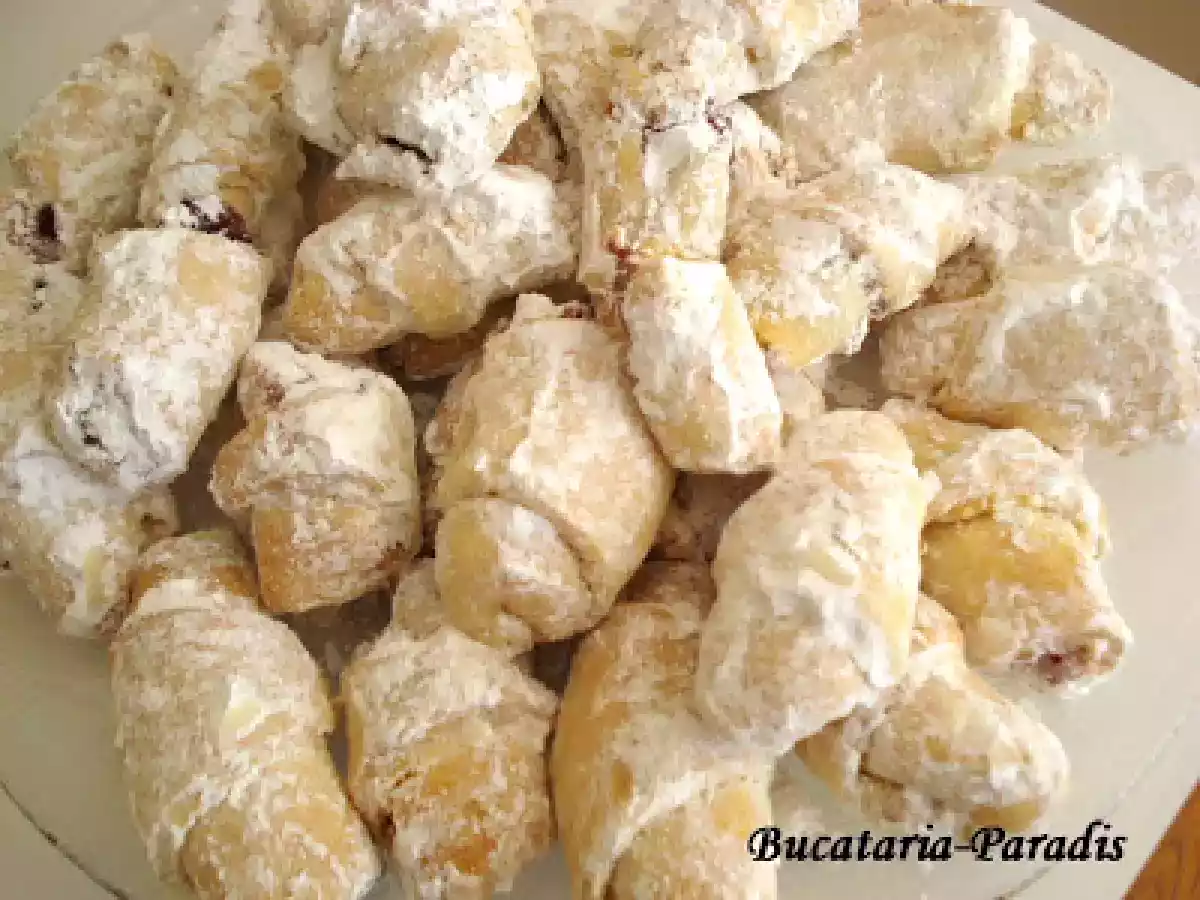 CORNULETE FRAGEDE CU IAURT - poza 3