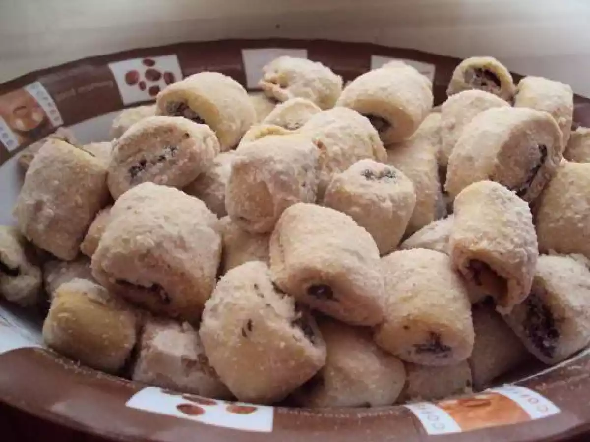 Cornulete fragede (cu untura) a la Diana