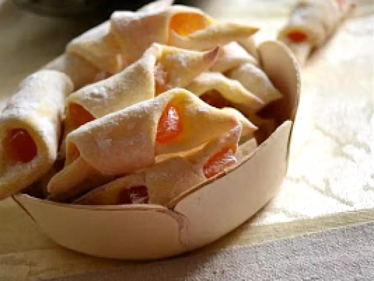 Cornulete pufoase cu rahat - poza 2