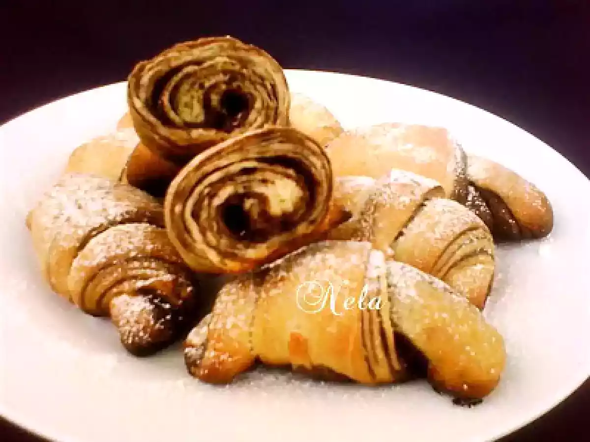 Cornuri in doua culori