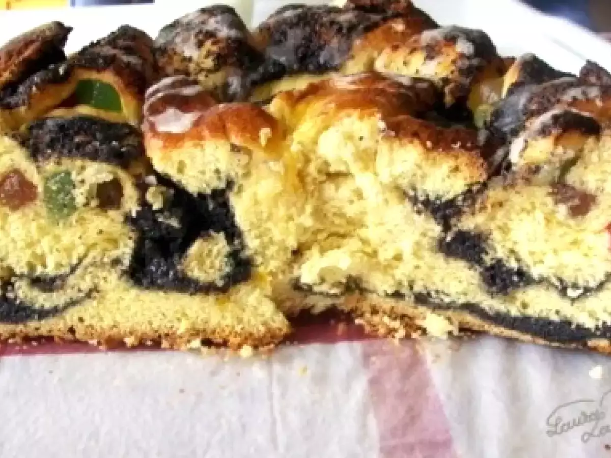 Coronita cu mac - o idee pentru Paste