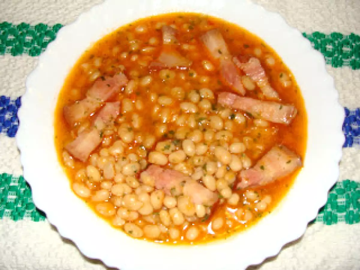 Costita afumata cu fasole boabe - poza 3