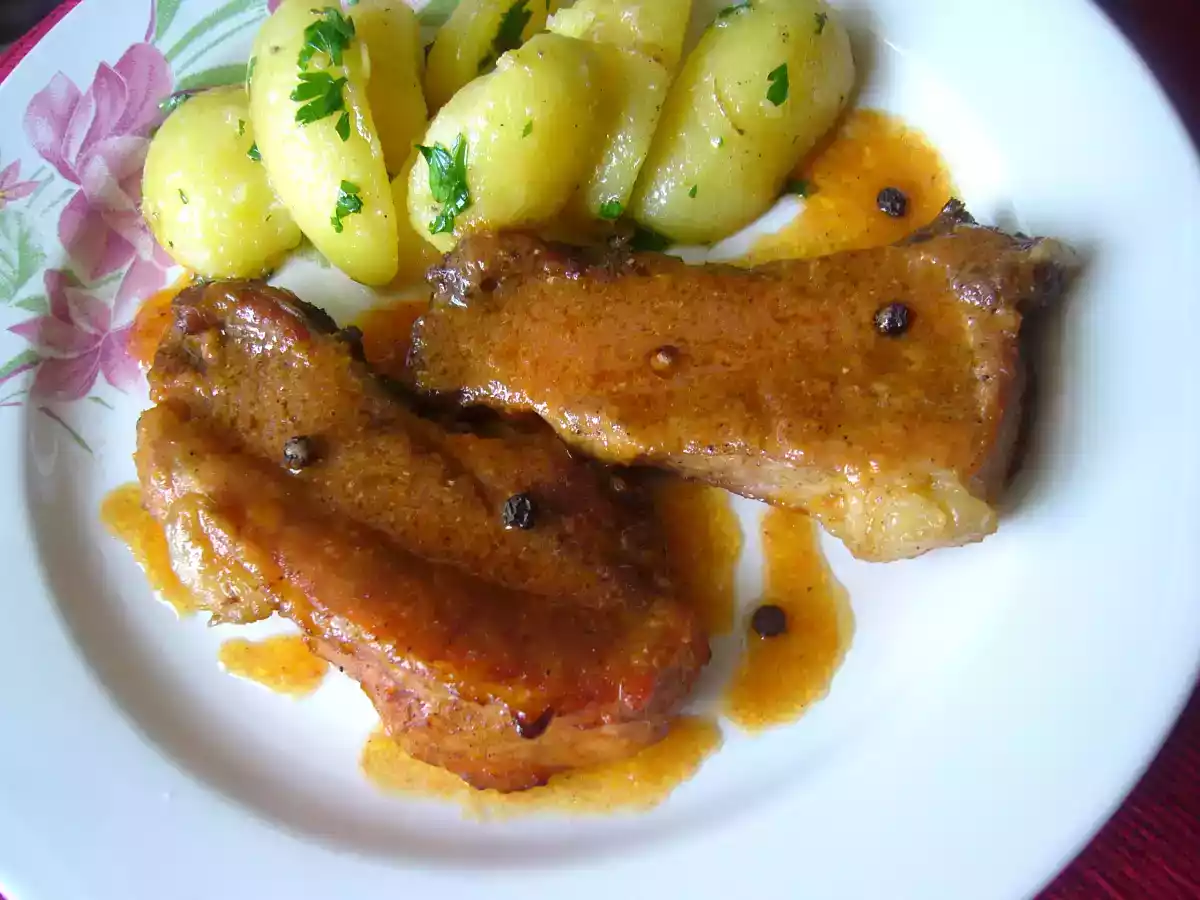 Costita de porc in sos de legume