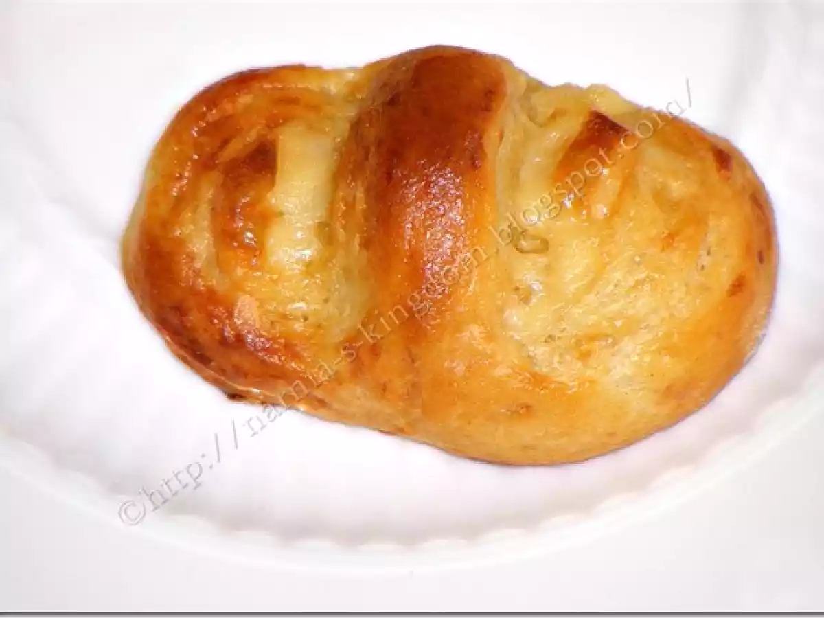 Cosulete cu branza si cascaval