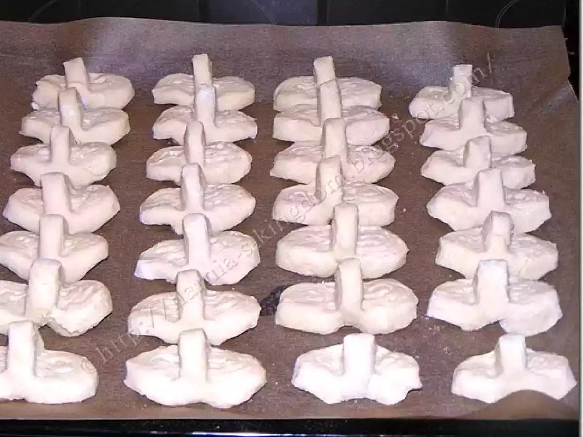 Cosulete cu branza si cascaval - poza 9