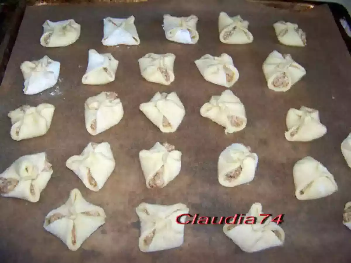 Cosulete cu spuma de nuca caramelizata