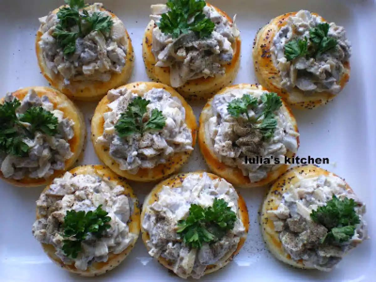 Cosulete de foietaj cu salata - poza 3