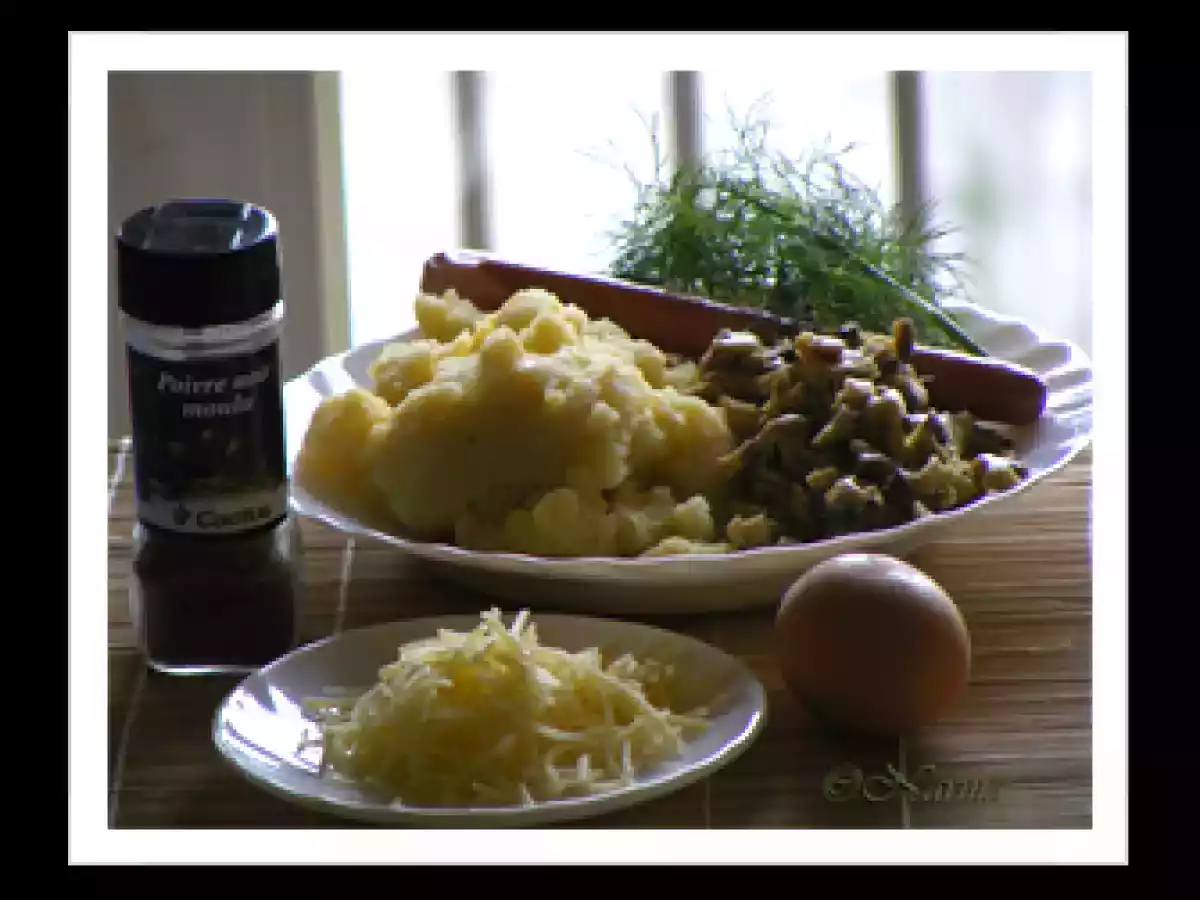 Cosulete din spuma de cartofi cu ciuperci