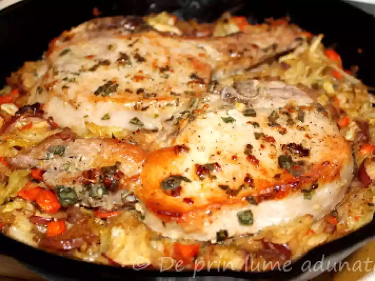 Cotlete de porc cu salvie si varza*