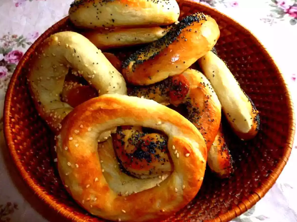 Covrigi cu mac si susan