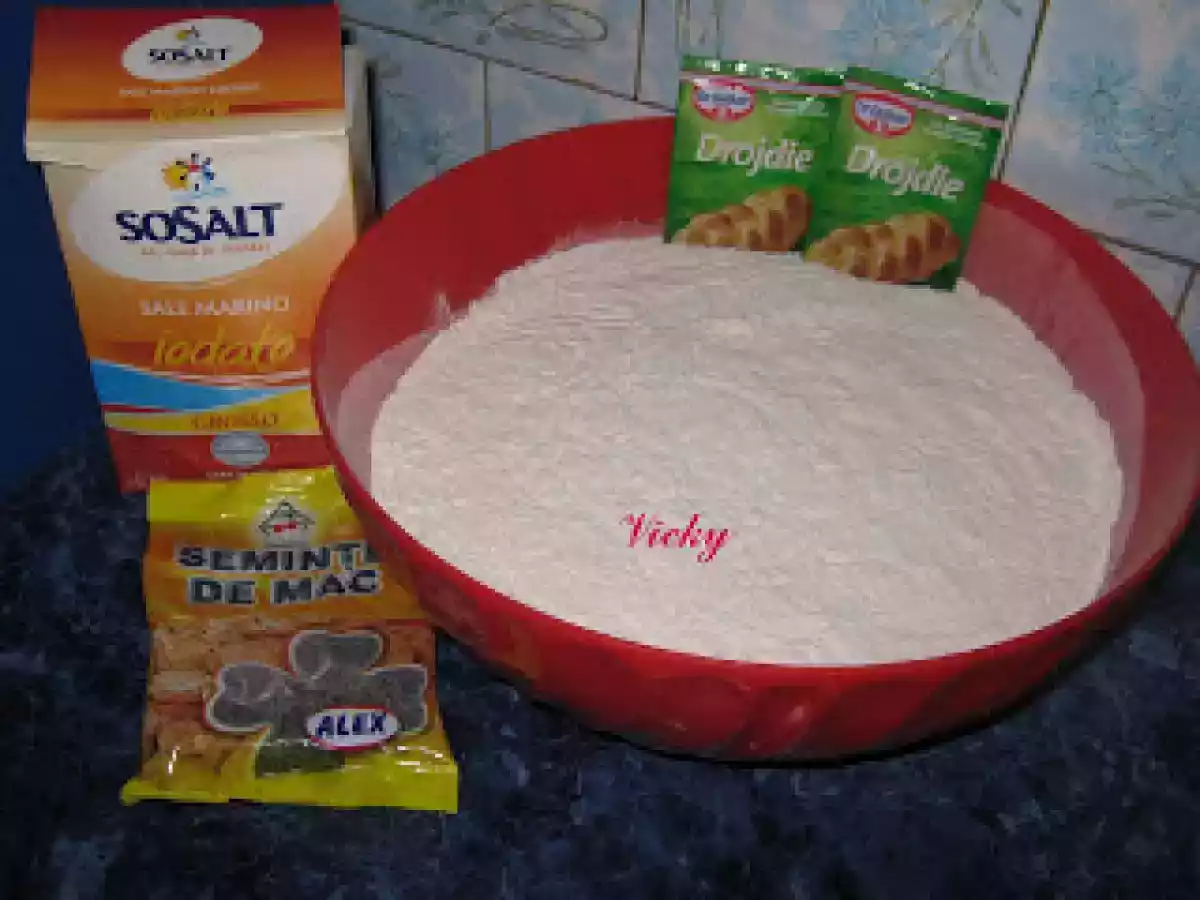 Covrigi cu sare si mac - poza 4