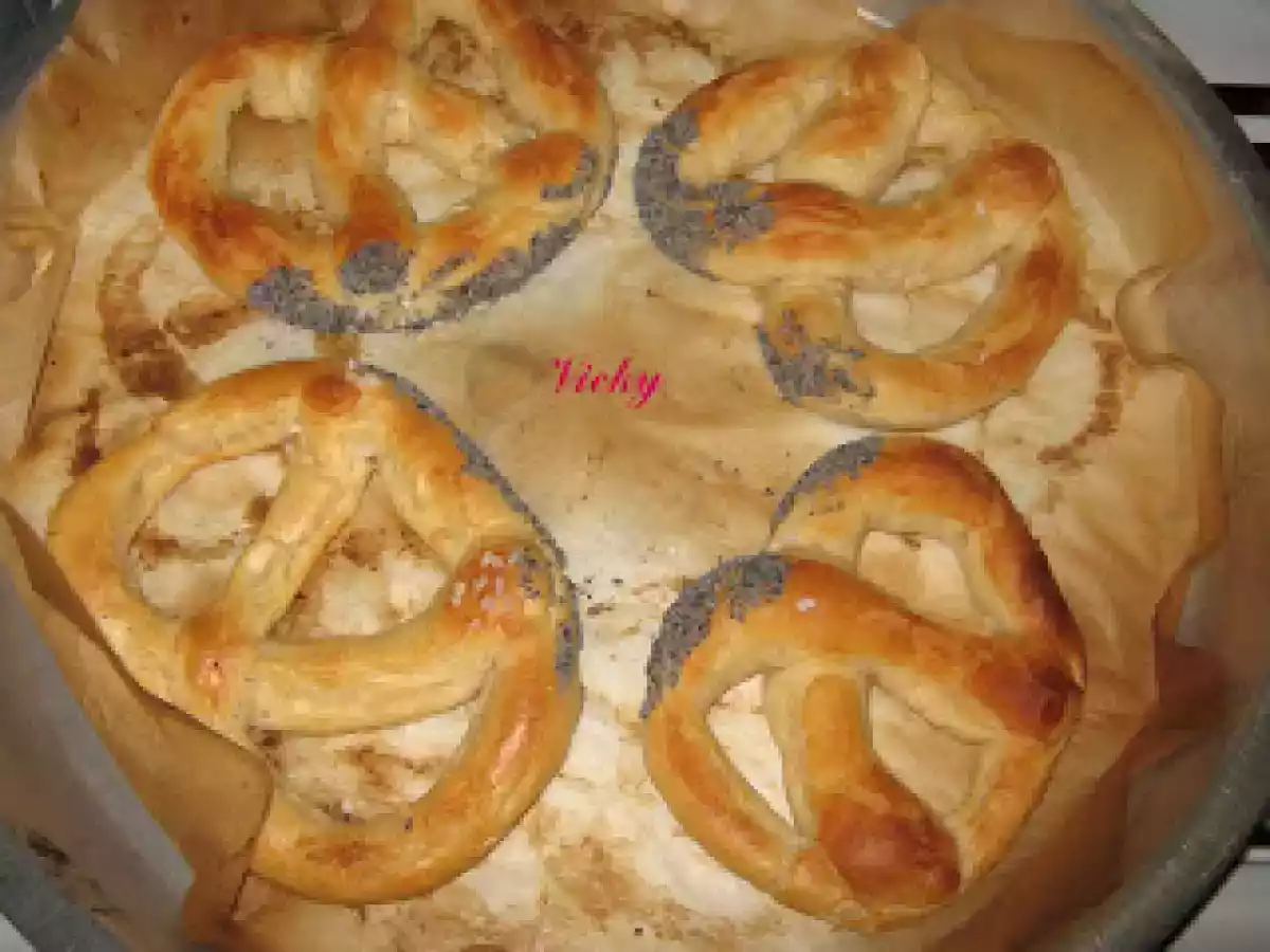 Covrigi cu sare si mac - poza 14