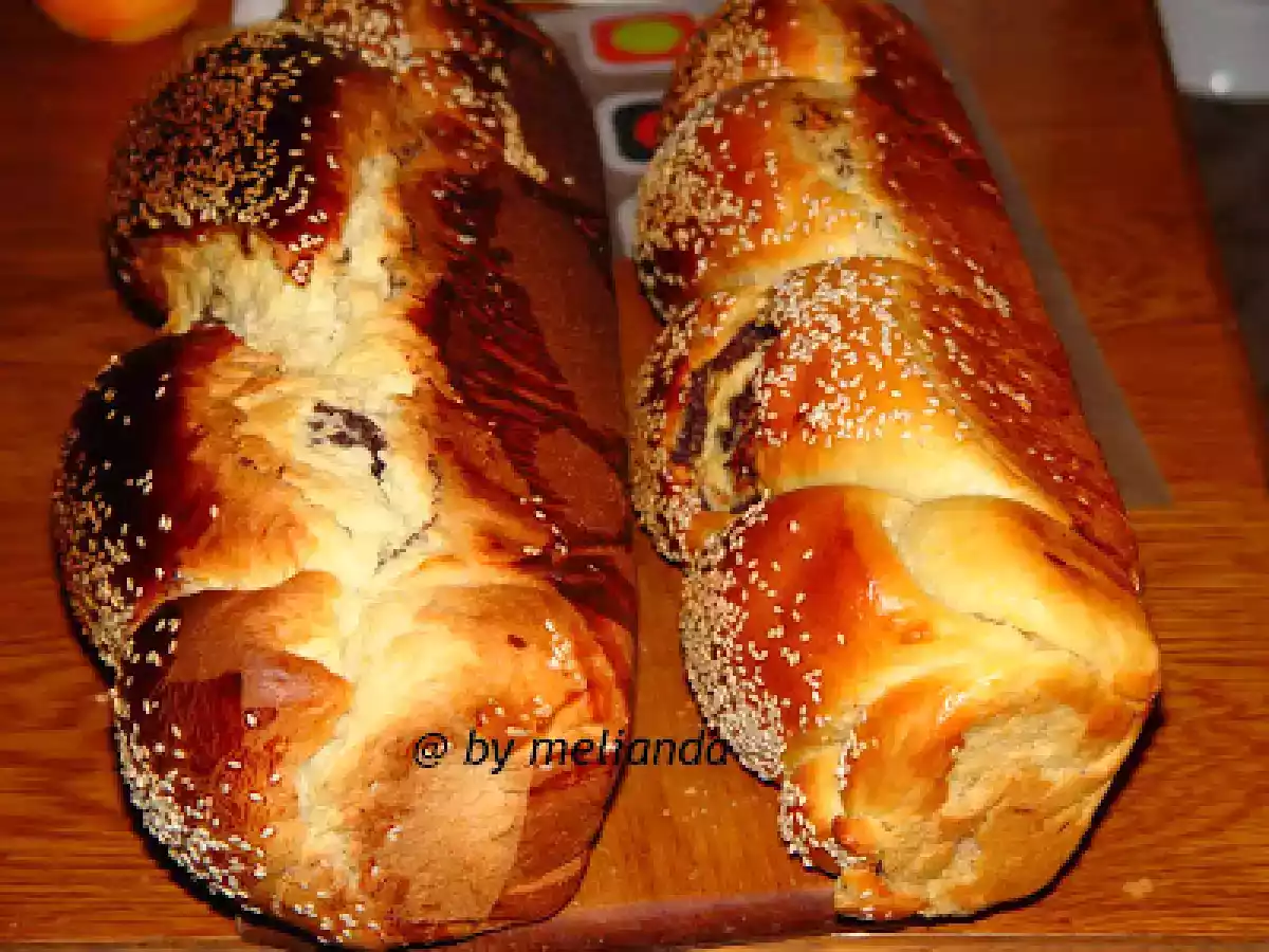 Cozonac cu nuca si cacao