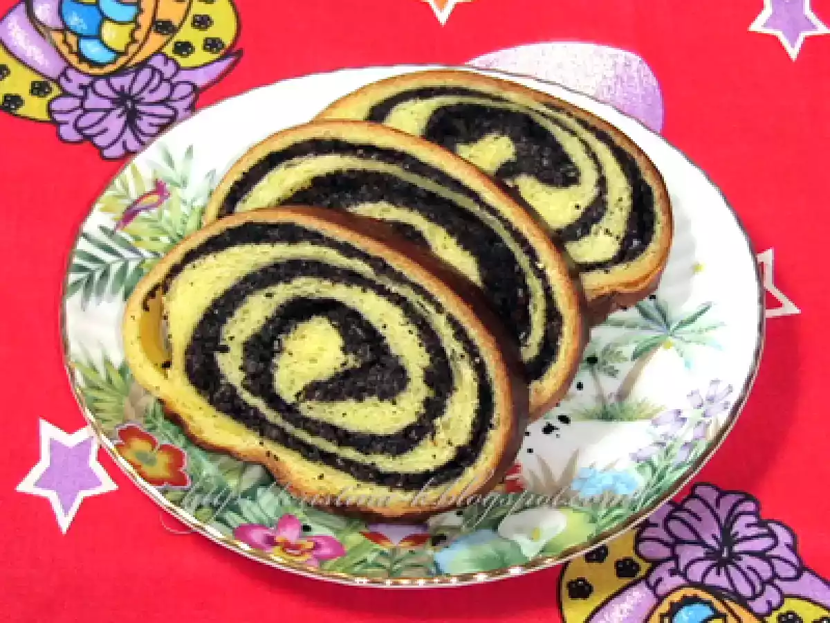 Cozonac cu nuca si cu mac - poza 2