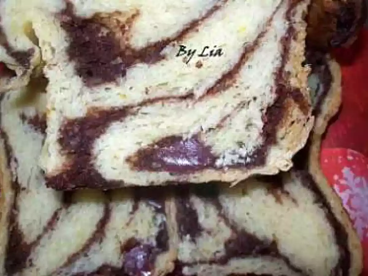 Cozonac pufos, cu nuci - poza 2