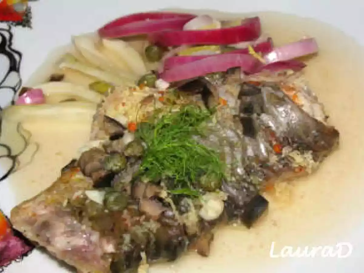 Crap in vin cu fenicul, capere si masline negre