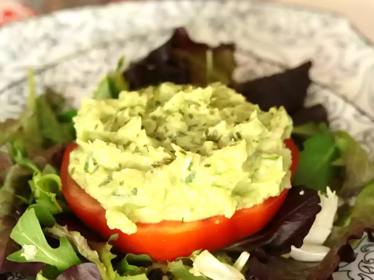 Crema de avocado de primavara