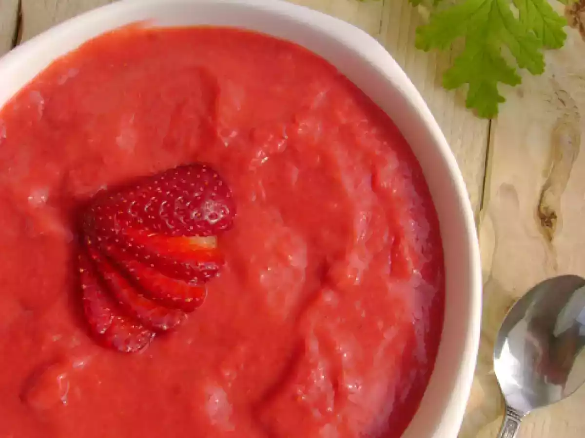 Crema de capsuni si iaurt