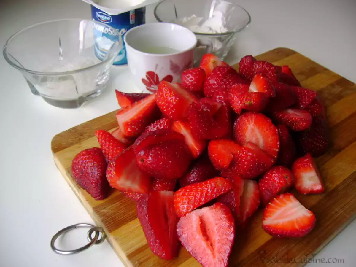 Crema de capsuni si iaurt - poza 3