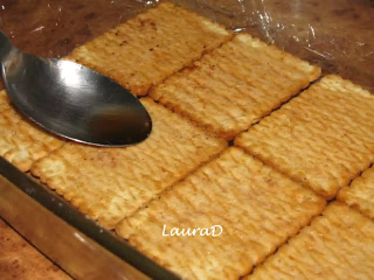 Cremsnit cu biscuiti si banane - poza 2
