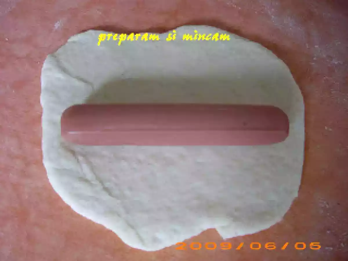 Crenvursti in aluat sau cosite a la Mudj_hista - poza 4