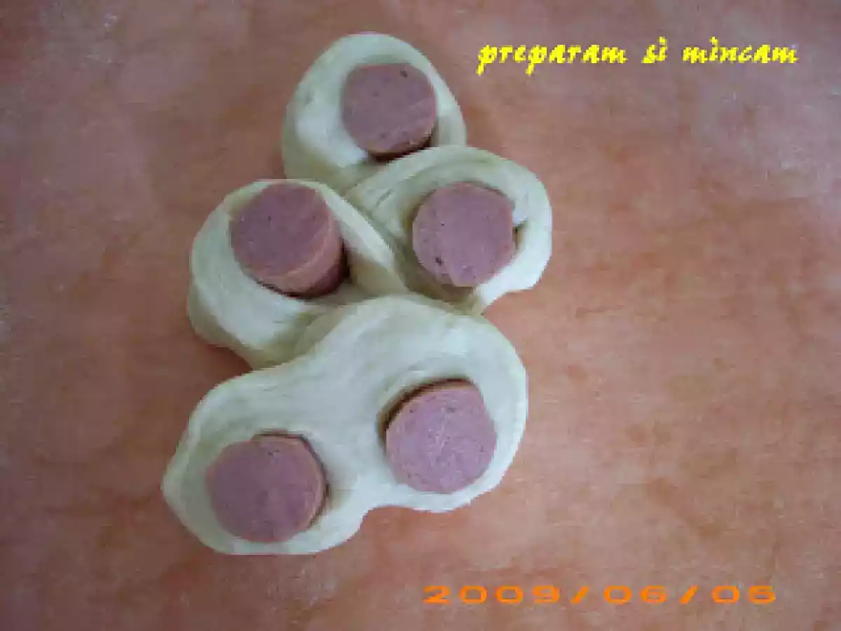 Crenvursti in aluat sau cosite a la Mudj_hista - poza 6