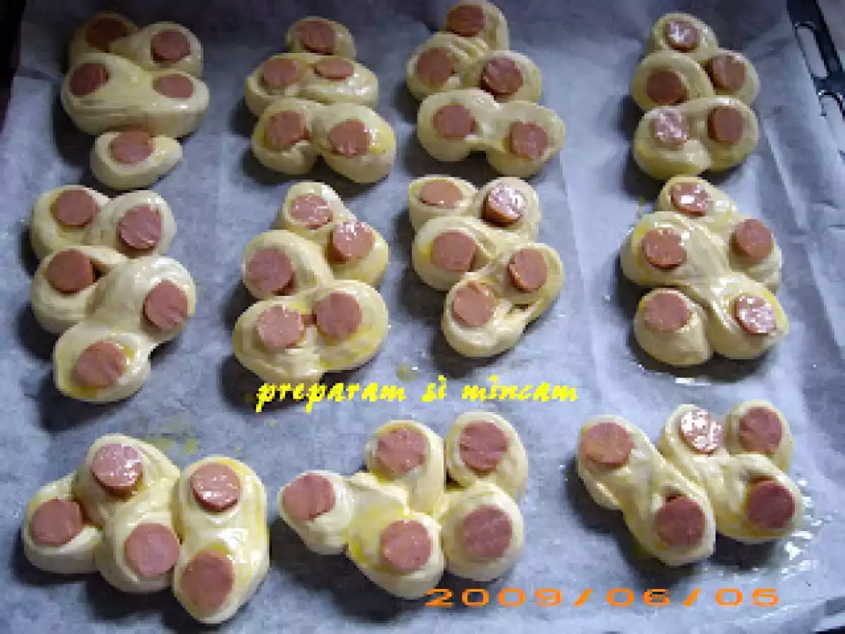 Crenvursti in aluat sau cosite a la Mudj_hista - poza 7