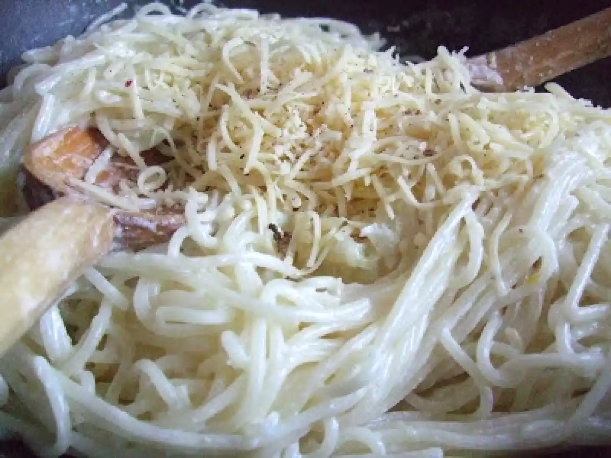 Creveti cu cascaval, spaghetti cu lamaie, pizze - poza 12