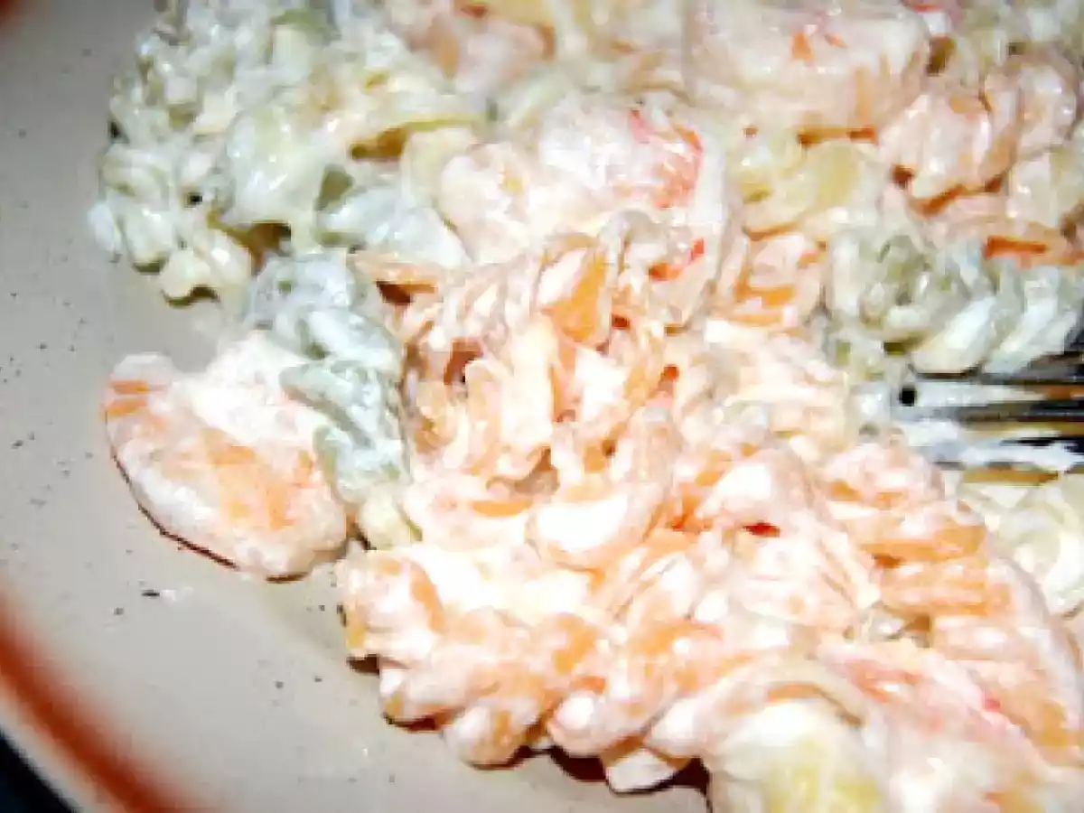 Creveti cu sos de smantana, unt si ceapa