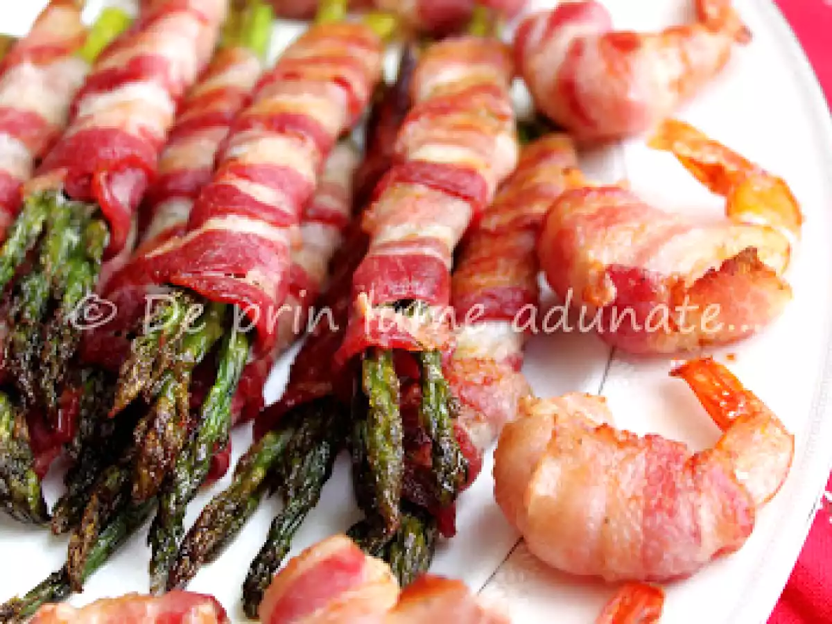 Creveti si sparanghel inveliti in costita afumata