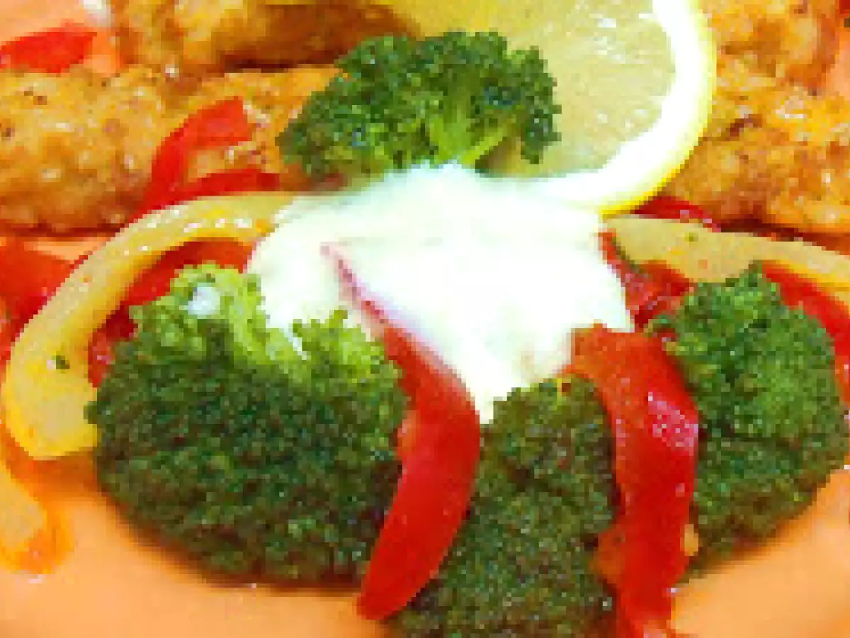 Crochete din piept de pui cu garnitura de broccoli