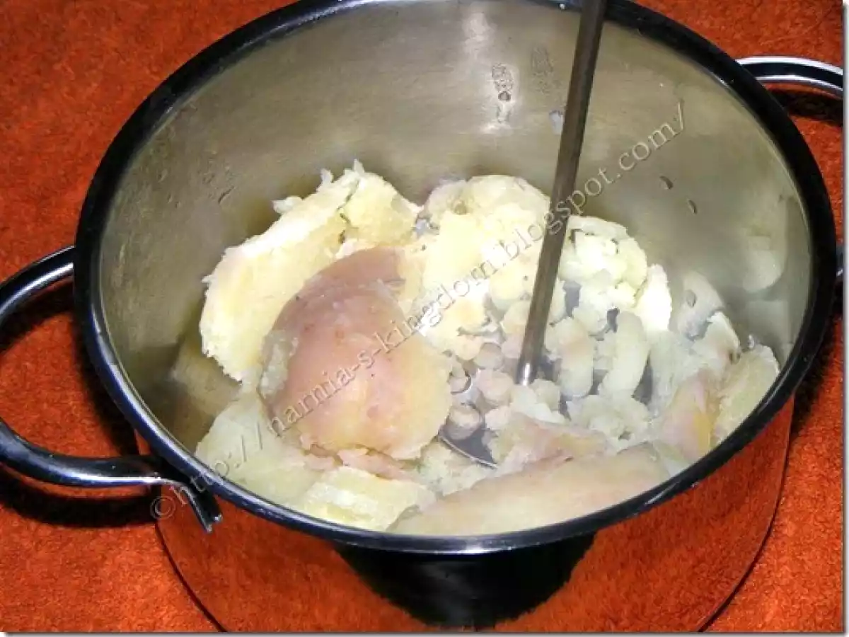 Crochete si bulete din cartofi si cascaval - poza 3