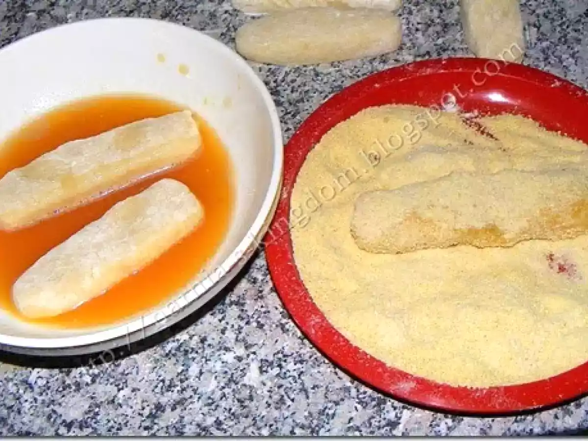 Crochete si bulete din cartofi si cascaval - poza 7